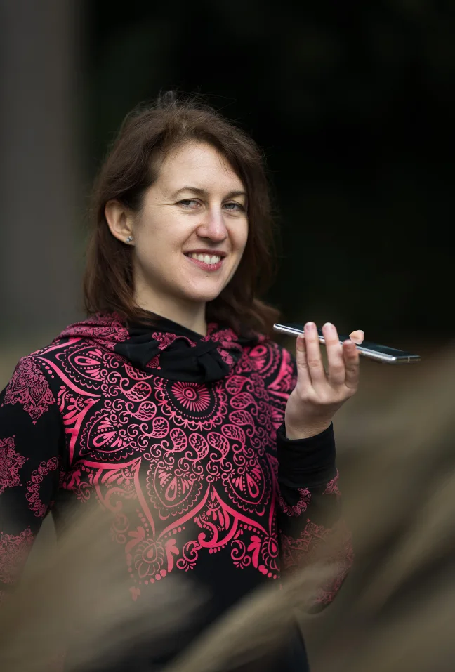 Lektorka češtiny pro cizince během WhatsApp tréninku